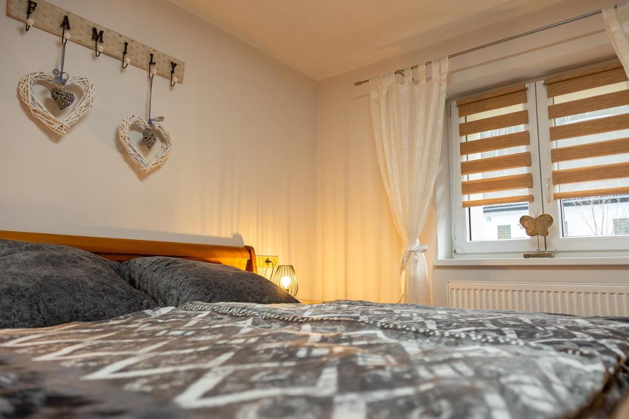 Villa Prazdninovy Dum Valdik Loket Esterno foto